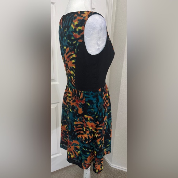 Kensie Fit and Flare Sleeveless Mini Dress Size M - Picture 3 of 9